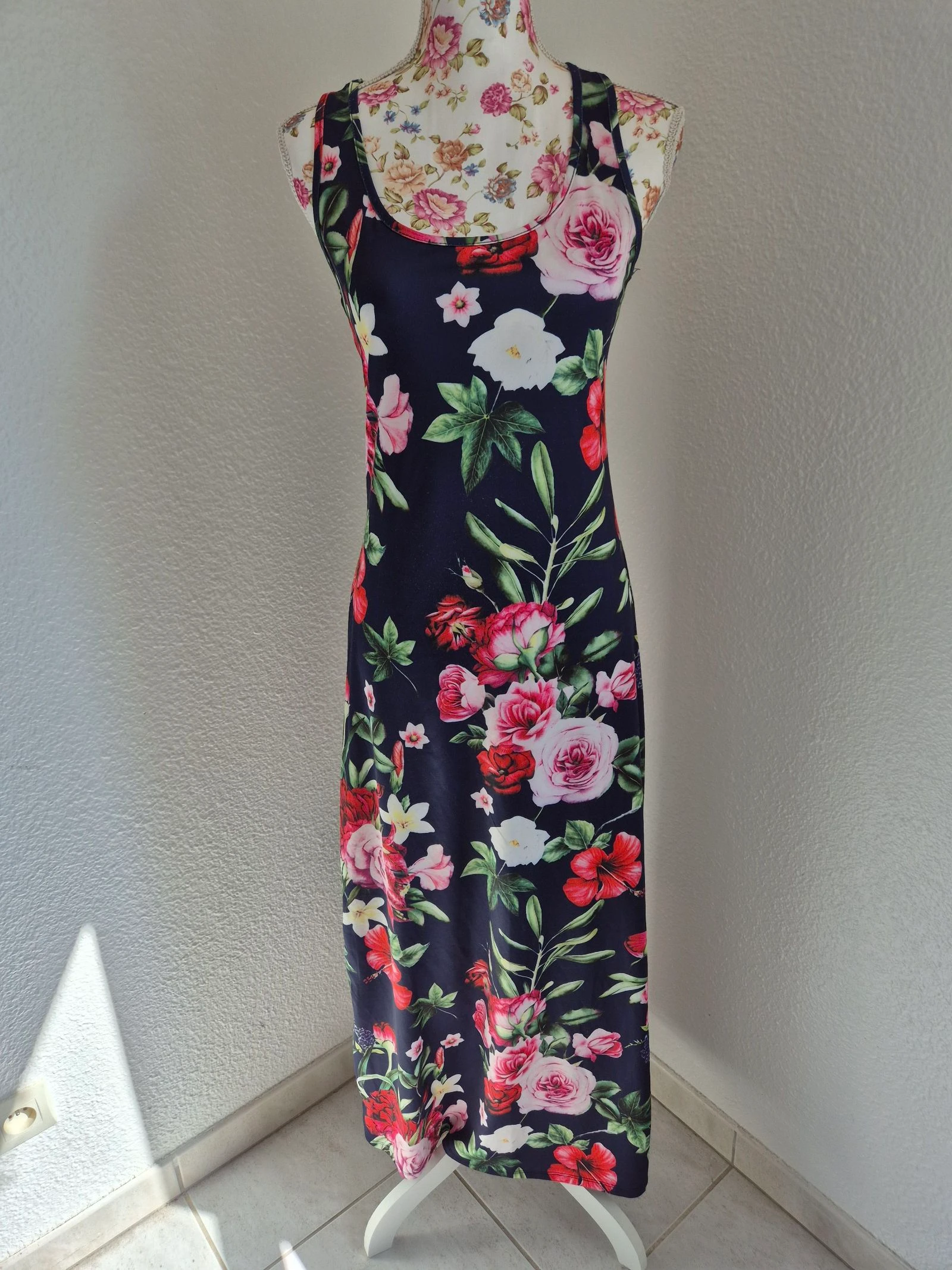 Robe longue moulante fleurie Beauty Fashion Taille M 38 noire imprimé floral stretch élégante été